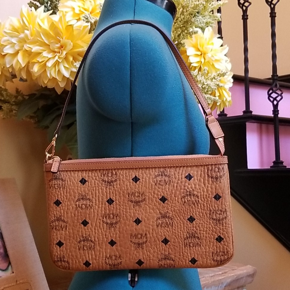 New MCM Pouchette In Visetos Cognac - 10x6.5